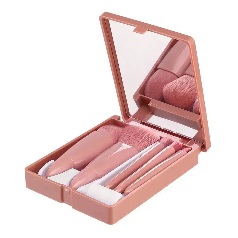 On the Go Brush Kit